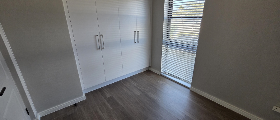 2 Bedroom Property for Sale in Sonstraal Heights Western Cape